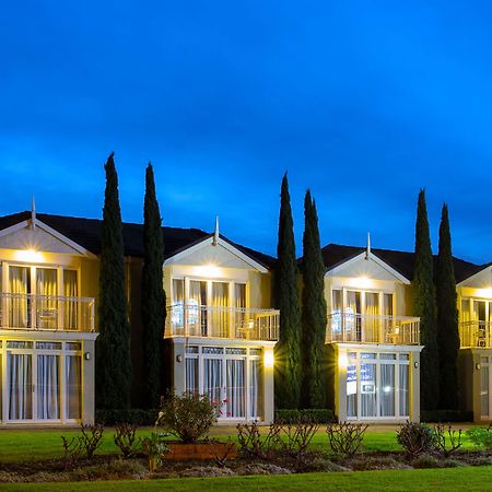 Best Western Colonial Village Motel วอร์นามบูล ภายนอก รูปภาพ