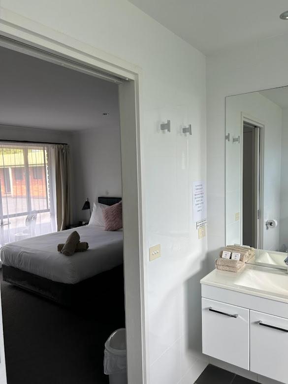 Best Western Colonial Village Motel วอร์นามบูล ห้อง รูปภาพ
